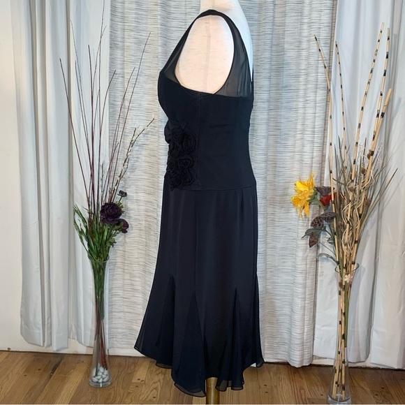 Rickie Freeman Teri Jon black sleeveless party dress. - Picture 5 of 16